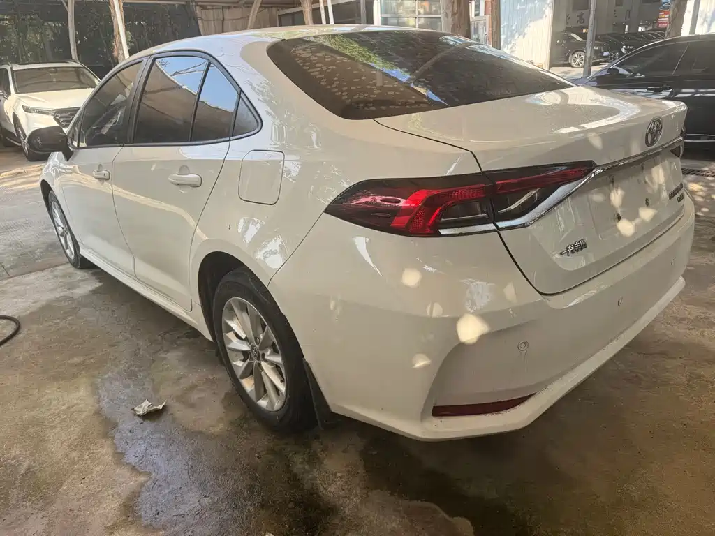 Toyota Corolla — миниатюра 12