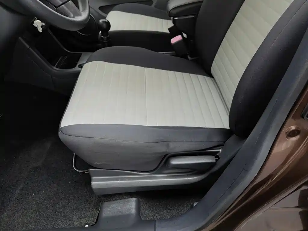 Suzuki Swift — миниатюра 20