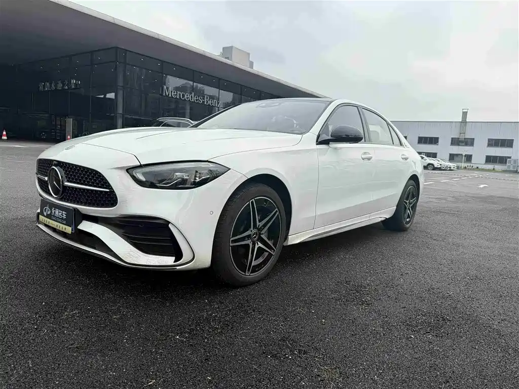 Mercedes-Benz C-Class 2024