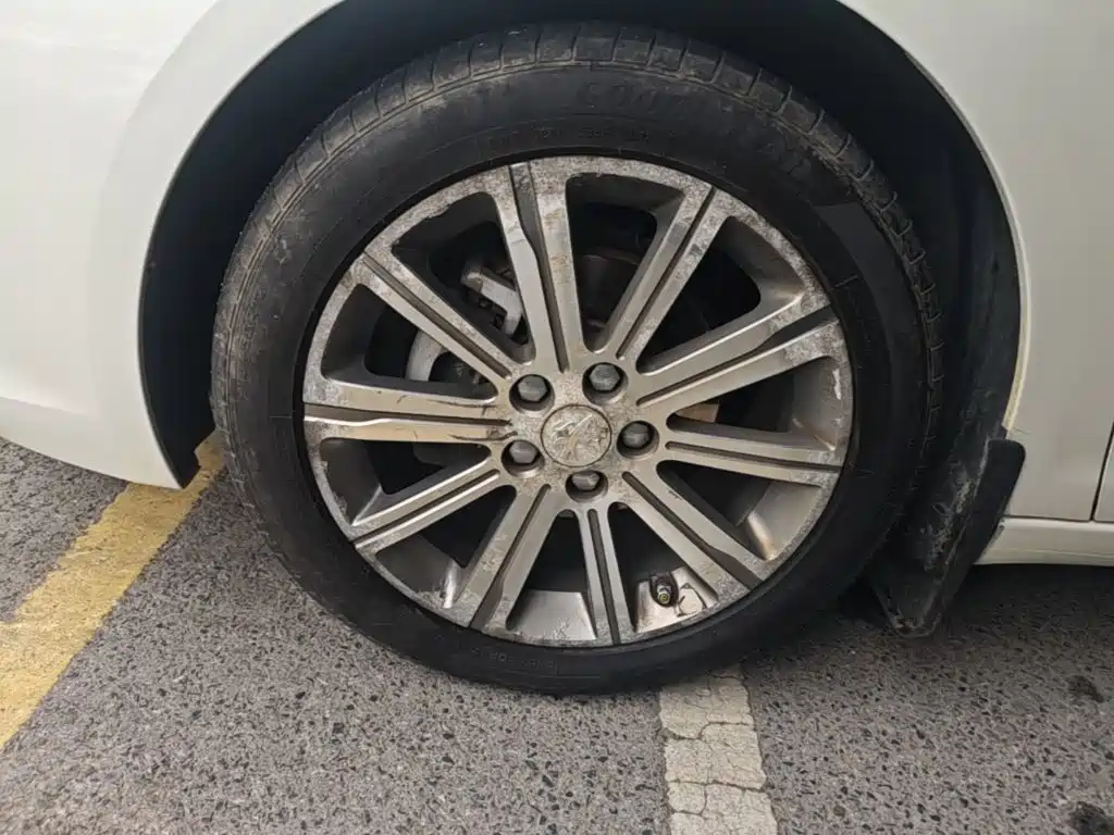 Peugeot 408 — миниатюра 23