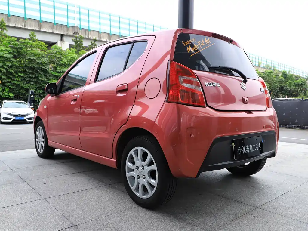 Suzuki Alto 2013 1.0L AT Luxury