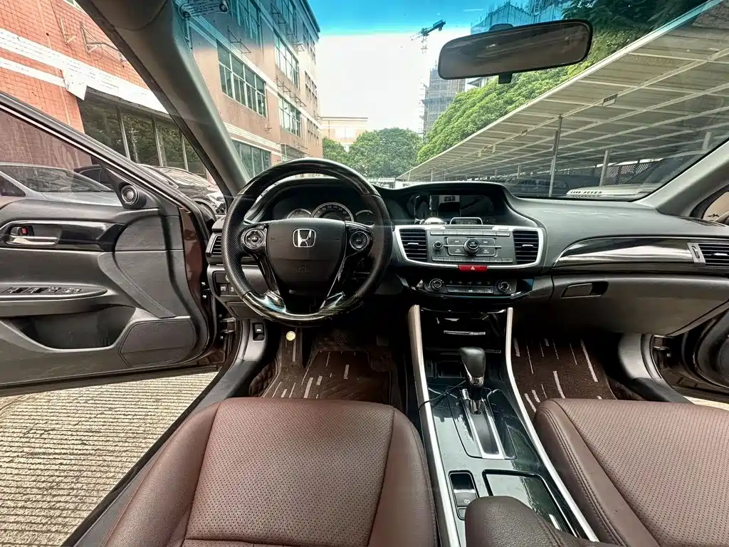 Honda Accord 2016 2.0L Comfort