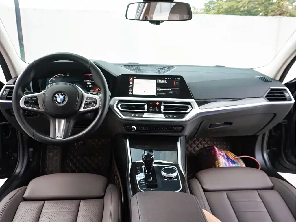 BMW 3 Series — миниатюра 21