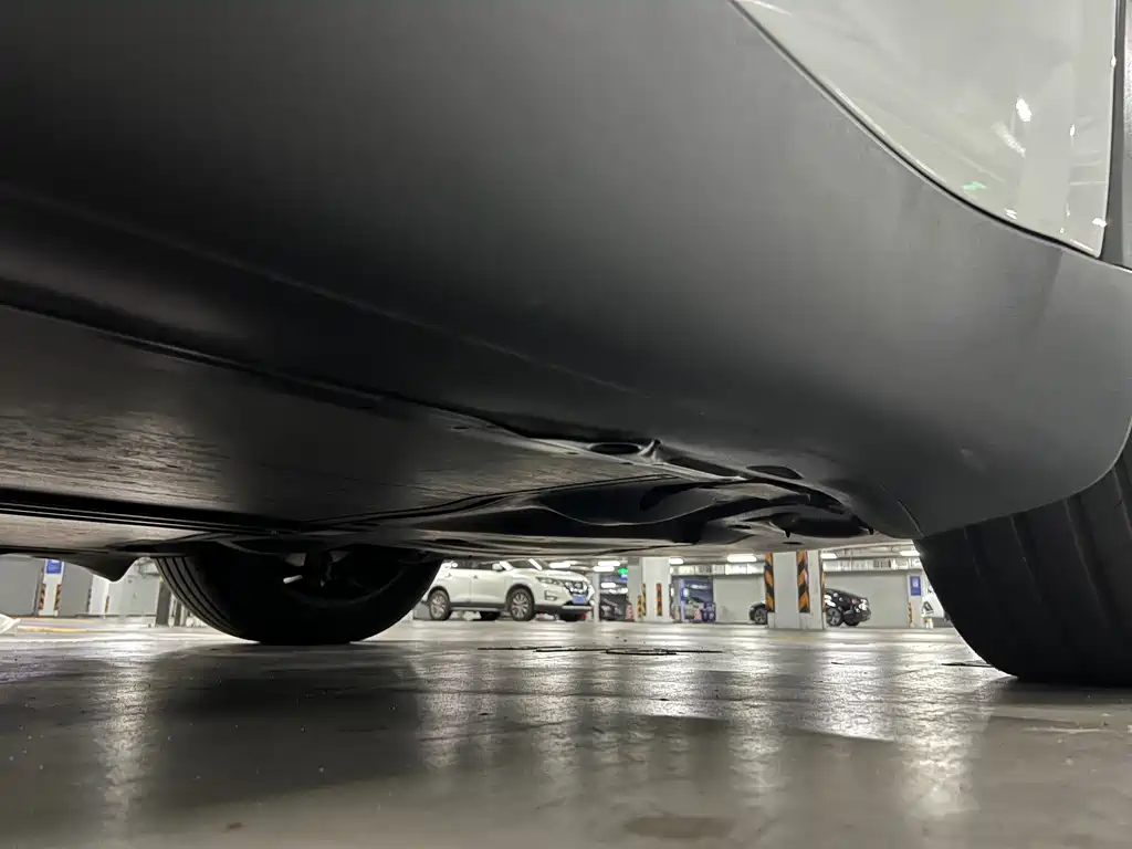 Tesla Model Y — миниатюра 49