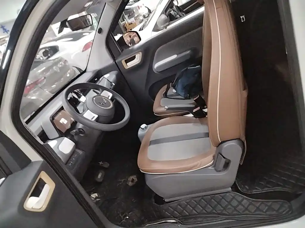 Wuling MINIEV — миниатюра 15