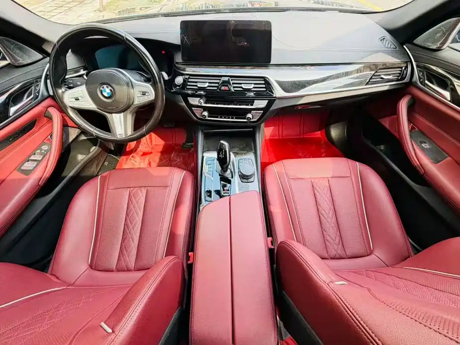BMW 5 Series — миниатюра 14