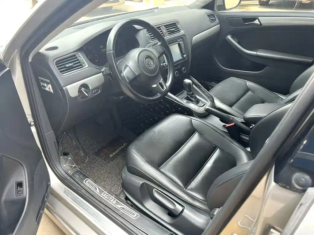 Volkswagen Sagitar — миниатюра 5