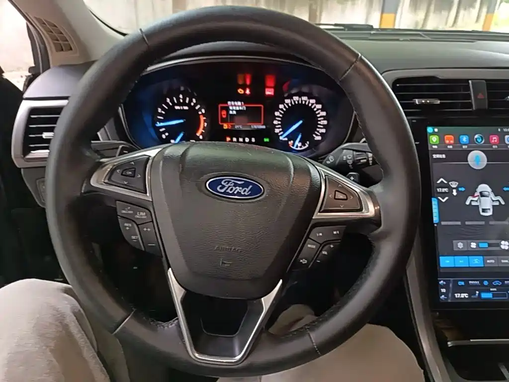 Ford Mondeo — миниатюра 11