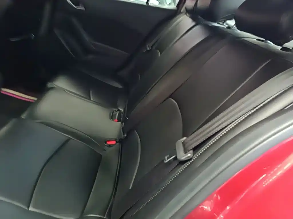 Mazda 3 Axela — миниатюра 17