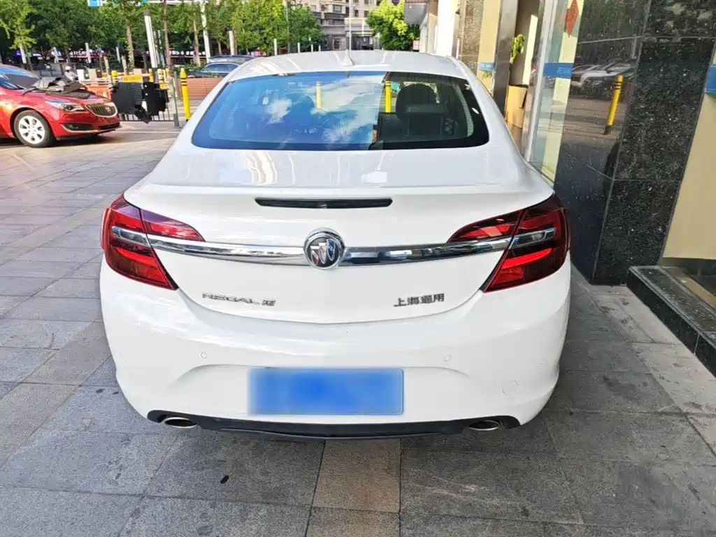 Buick Regal — миниатюра 6