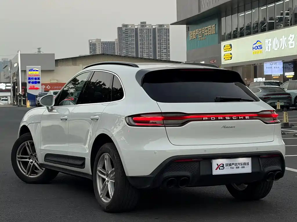 Porsche Macan — миниатюра 4