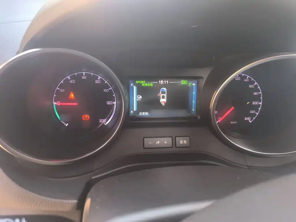 BYD Yuan EV — миниатюра 4