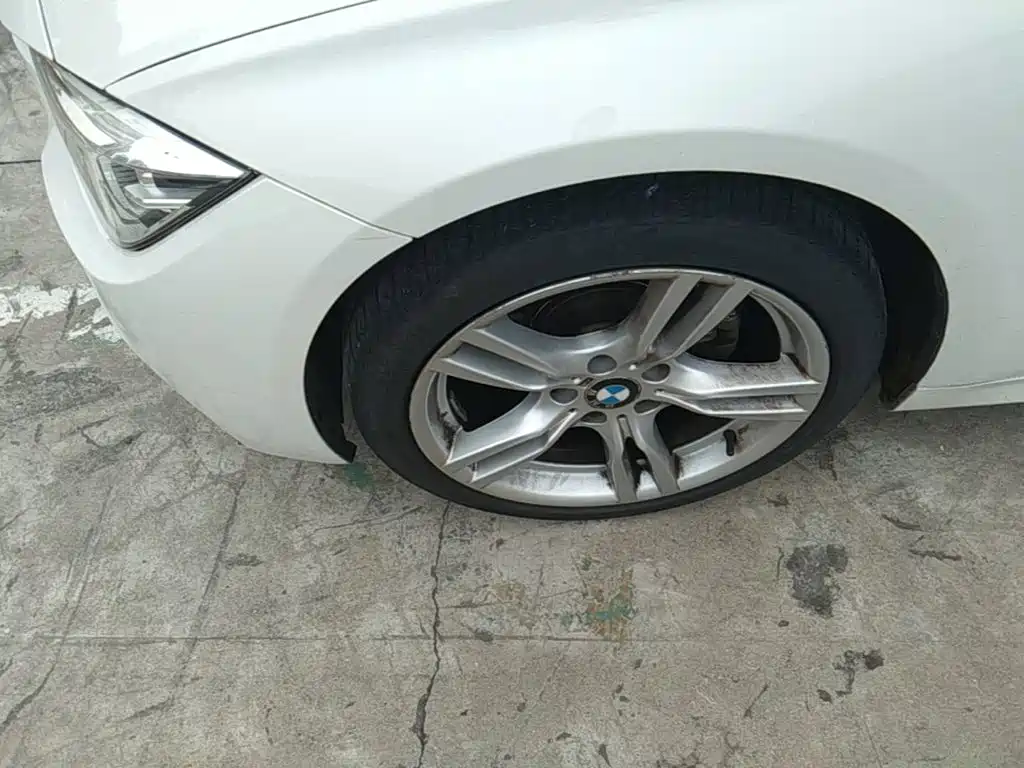 BMW 3 Series — миниатюра 23