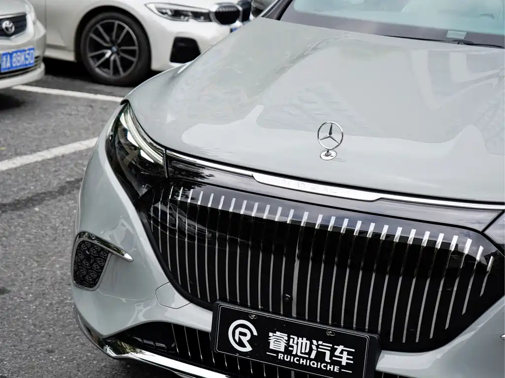 Mercedes-Benz EQS SUV — миниатюра 7