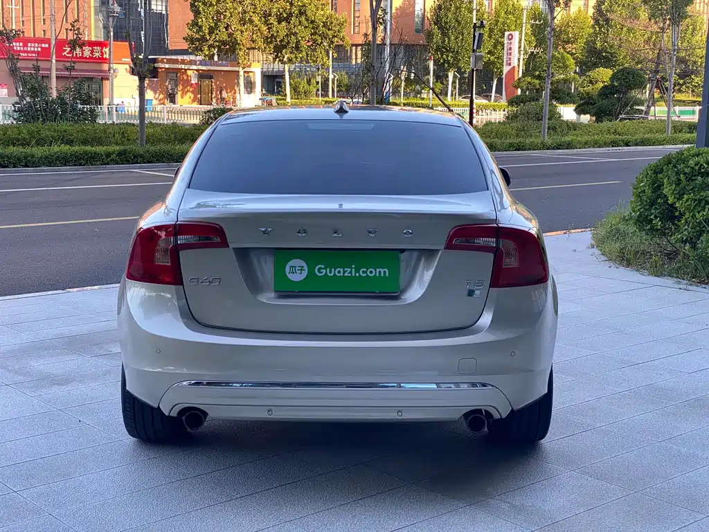 Volvo S60 — миниатюра 8