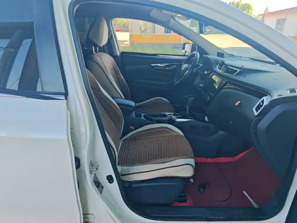 Nissan Qashqai — миниатюра 25