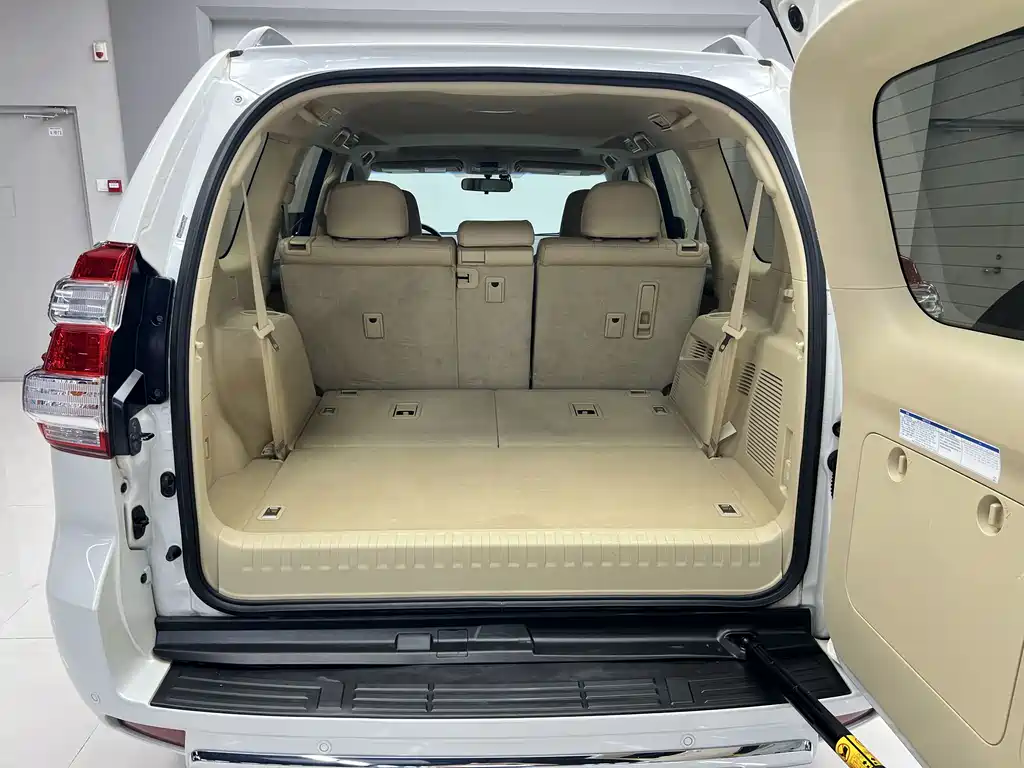 Toyota Prado (Import) — миниатюра 5