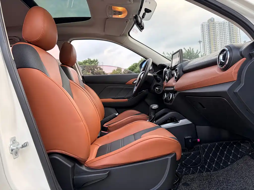 BAIC Senova X35 — миниатюра 14