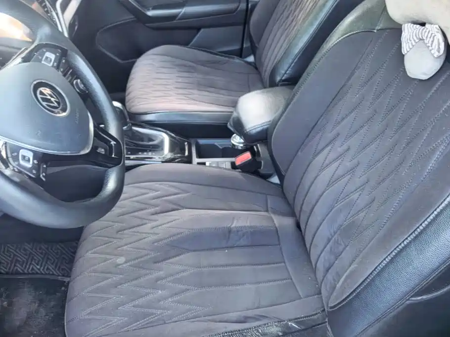 Volkswagen T-Roc — миниатюра 9