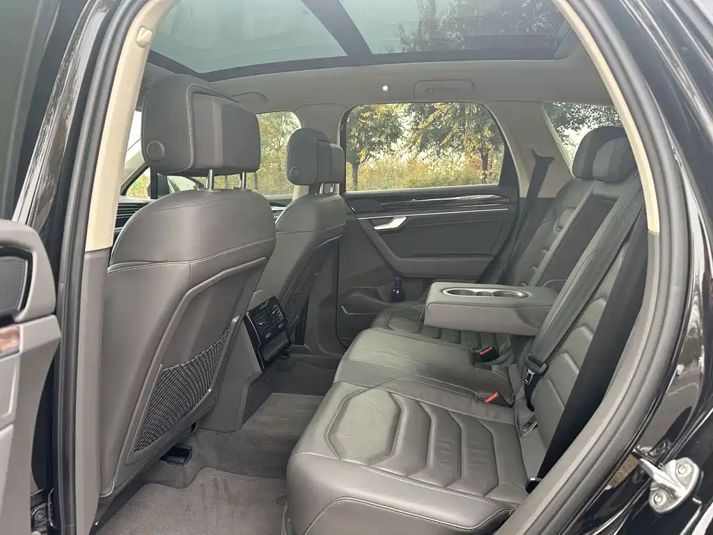 Volkswagen Touareg — миниатюра 8