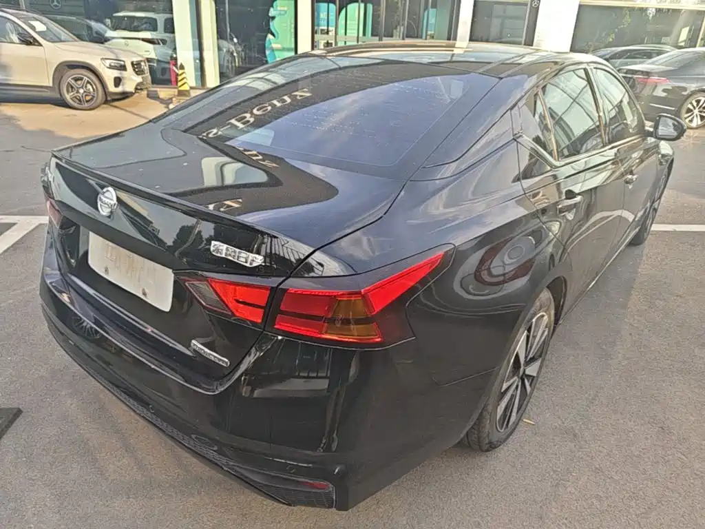 Nissan Teana — миниатюра 7