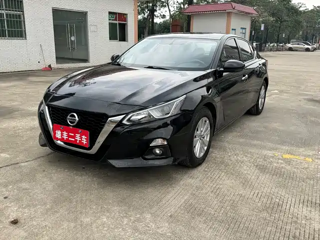 NISSAN TEANA