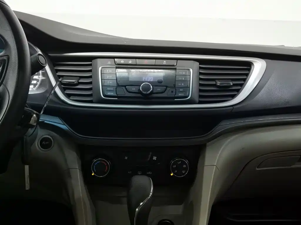Buick Excelle — миниатюра 12