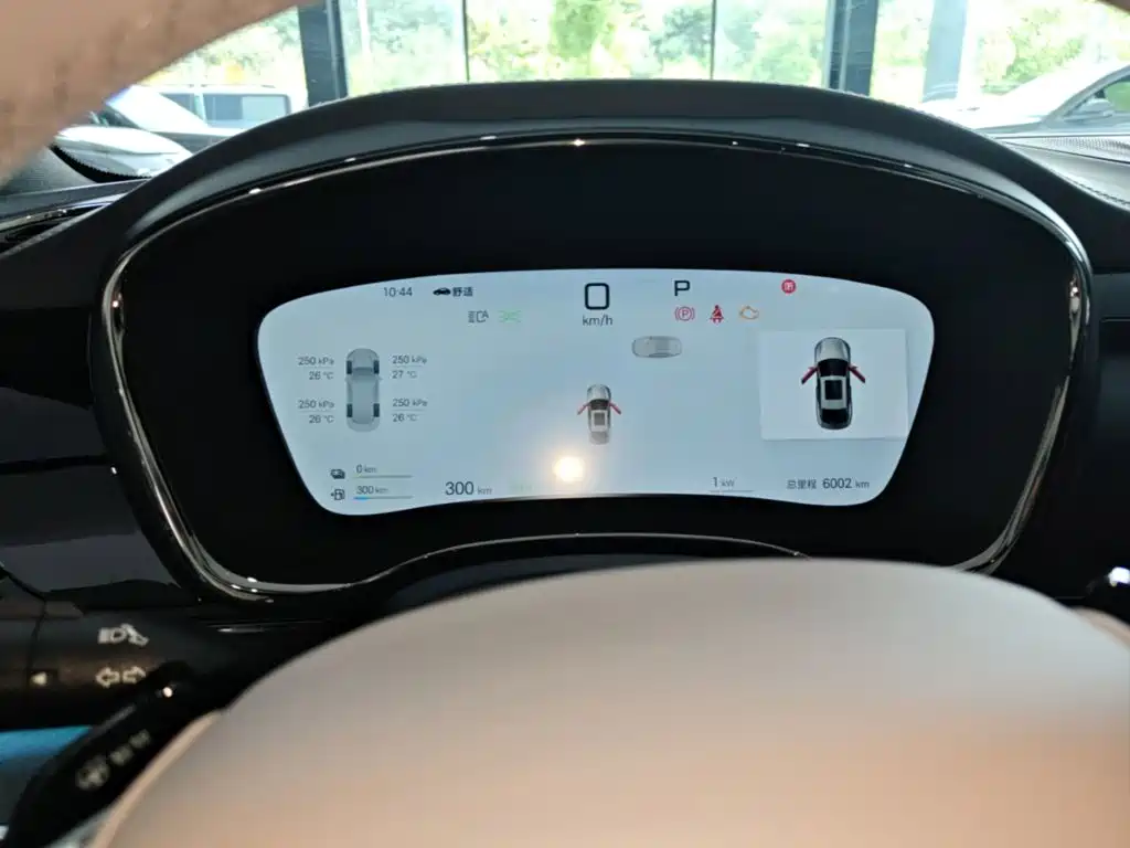 BYD Han — миниатюра 12