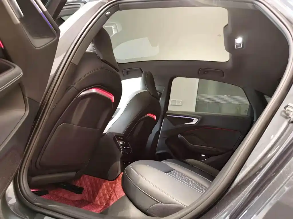 Audi A5L — миниатюра 8