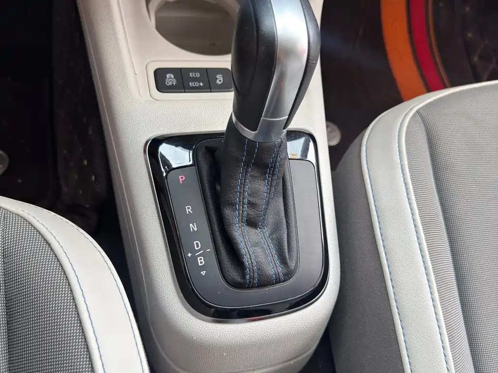 Volkswagen e-up! 2015 electric up!