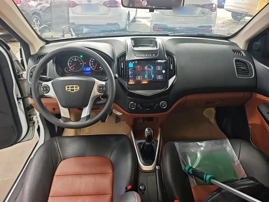 Geely King Kong — миниатюра 10