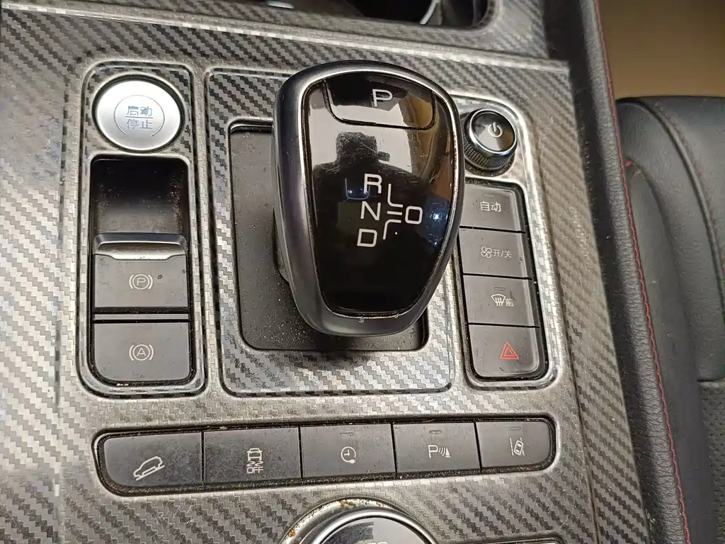 BYD Tang New Energy — миниатюра 22