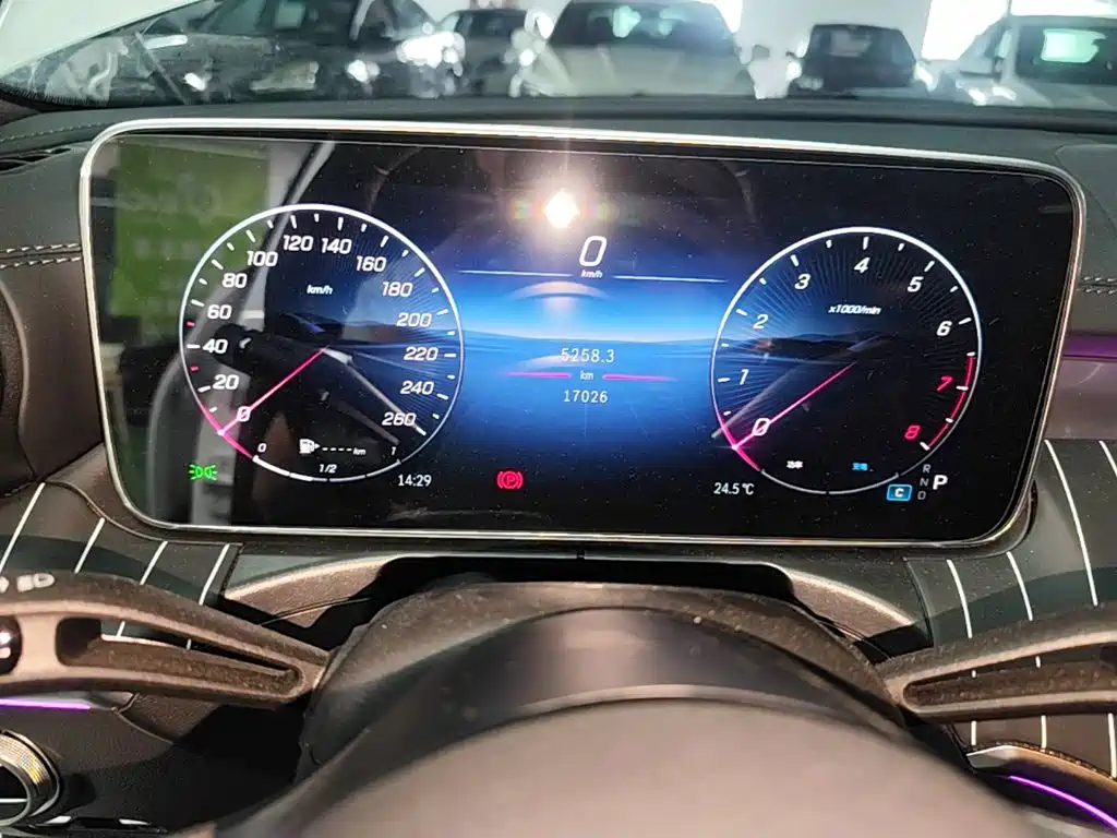 Mercedes-Benz C-Class — миниатюра 12