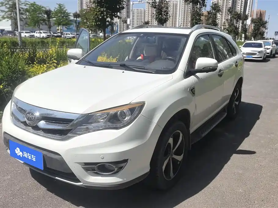 Byd S7 2015