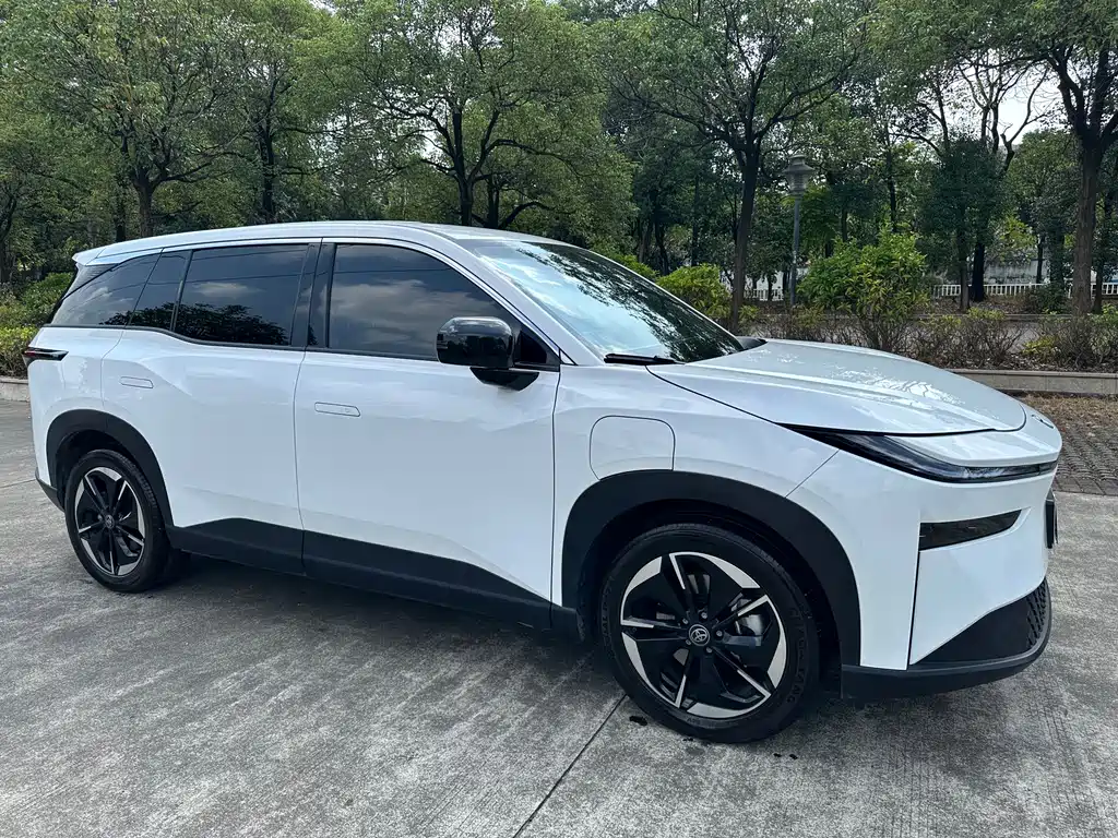Toyota bZ3X — миниатюра 7
