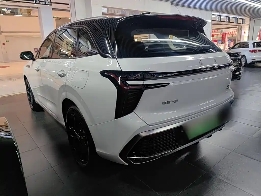 Hongqi HS3 PHEV 2025 117km PLUS