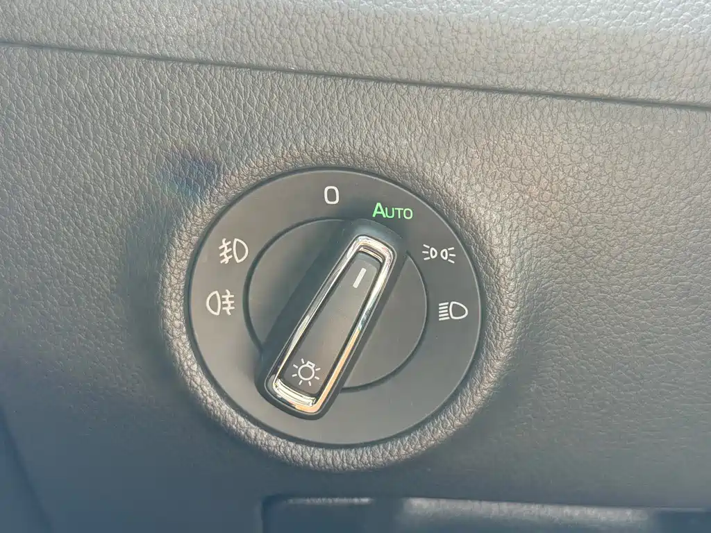 Skoda Superb — миниатюра 16