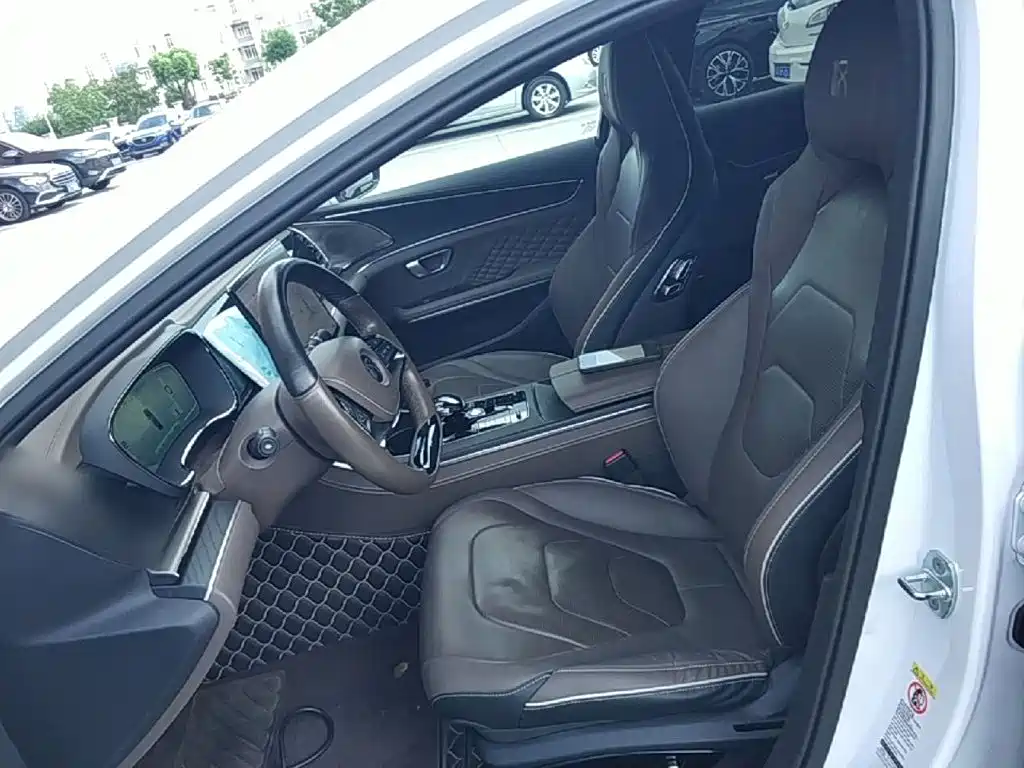 BYD Han — миниатюра 15