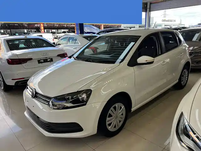 VOLKSWAGEN POLO 2018