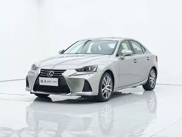 LEXUS  IS 2017