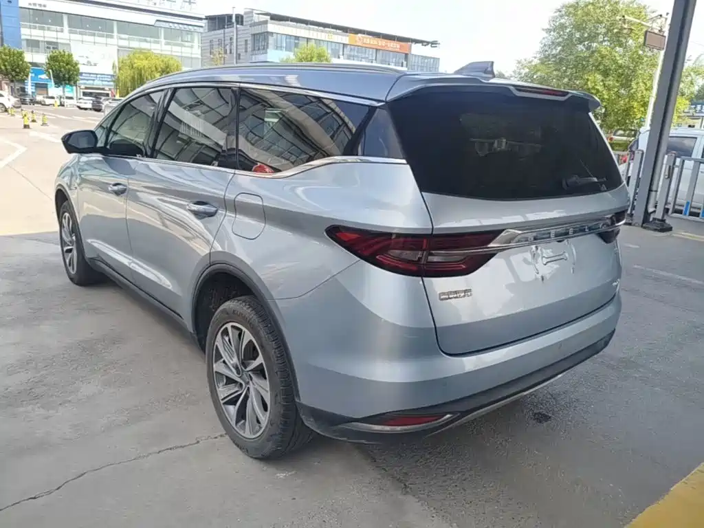 Geely Jia Ji New Energy — миниатюра 5