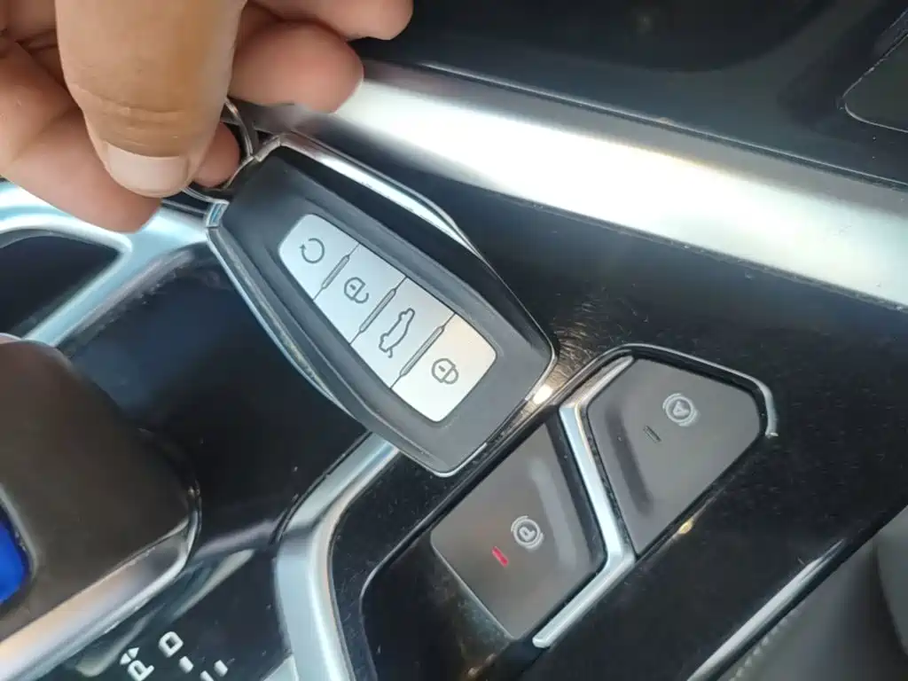 Geely Jia Ji New Energy — миниатюра 9