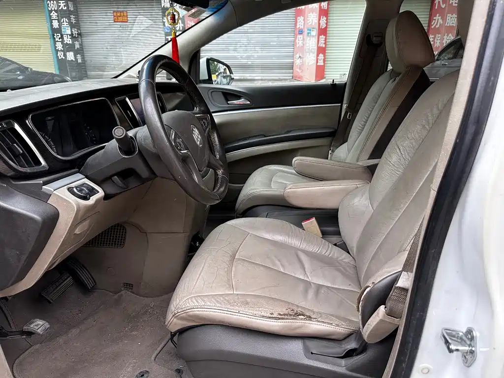 Buick GL8 2013 2.4L CT Luxury Comfort