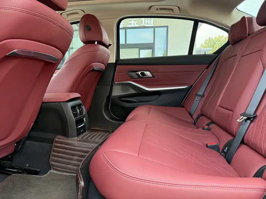 BMW i3 — миниатюра 9