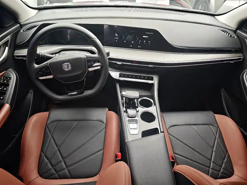 Changan Eado — миниатюра 6