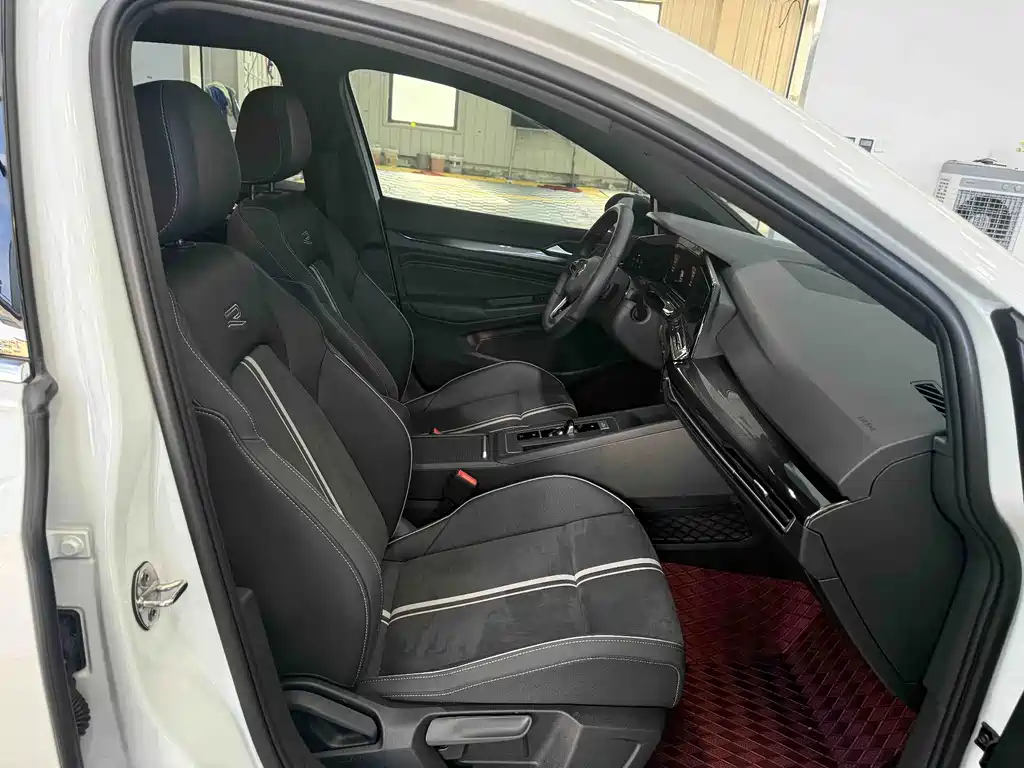 Volkswagen Golf — миниатюра 16