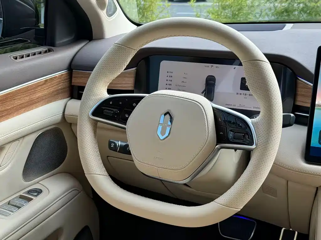 AITO AITO M7 — миниатюра 8