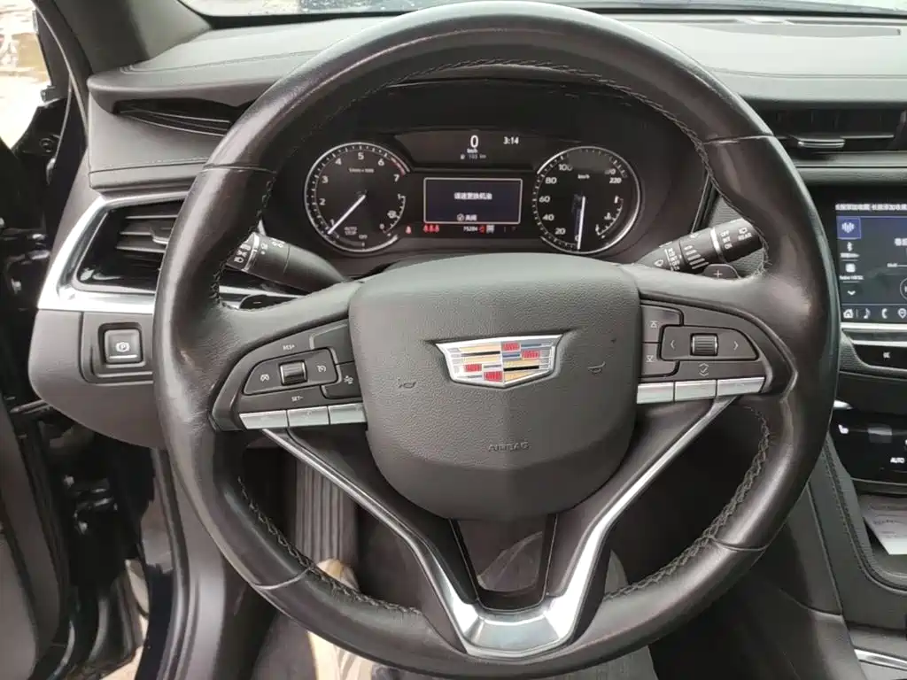 Cadillac XT6 — миниатюра 11