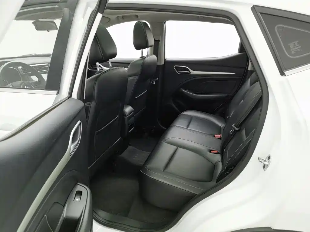 MG ZS — миниатюра 15