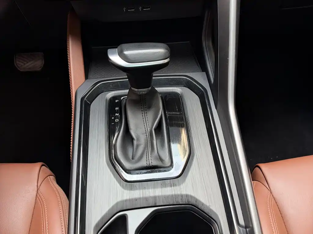 Geely Vision X6 — миниатюра 15